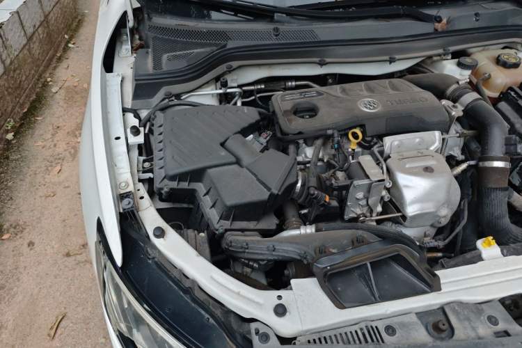 Used Buick GT 2021 Revised Version 1.3T Automatic Mild Hybrid Elite Edition Engine Bay Right