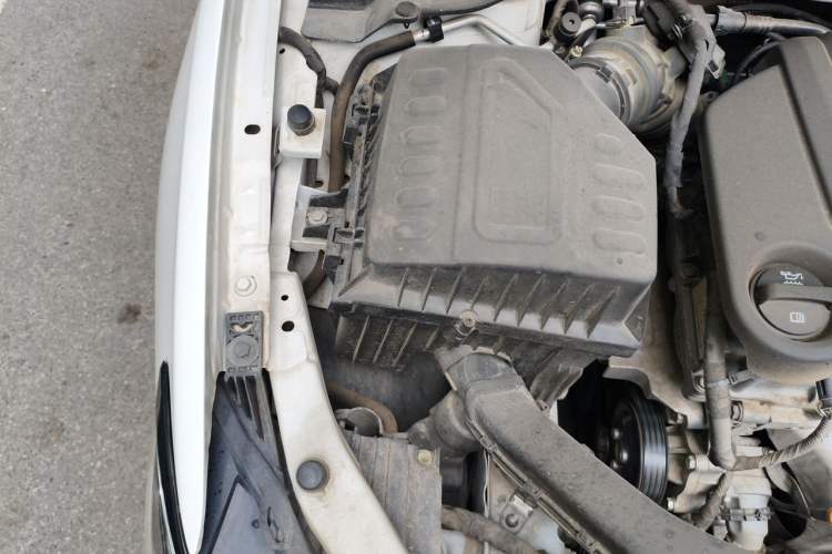 Used Buick GT 2021 Exemplar 1.5L Automatic Elite Version Engine Bay Right