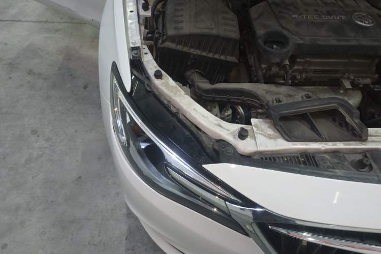 Used Buick GT 2021 Revised Version Flagship 1.5L Automatic Elite Edition Engine Bay Right
