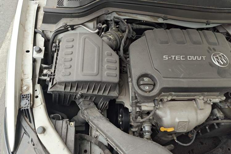 Used Buick GT 2021 Exemplar 1.5L Automatic Elite Version Engine Bay Right