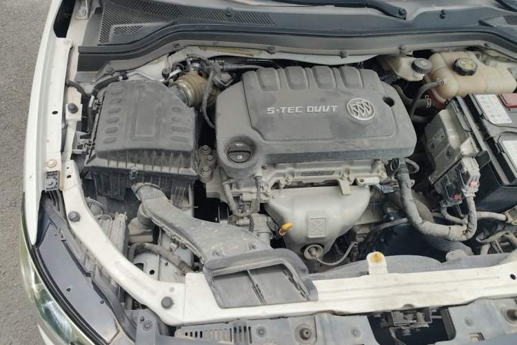 Used Buick GT 2021 Exemplar 1.5L Automatic Entry-Level Trim Engine Bay Right