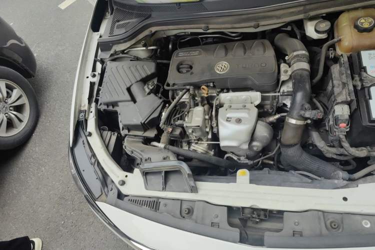 Used Buick GT 2021 1.3T Automatic Mild Hybrid Elite Version Engine Bay Right