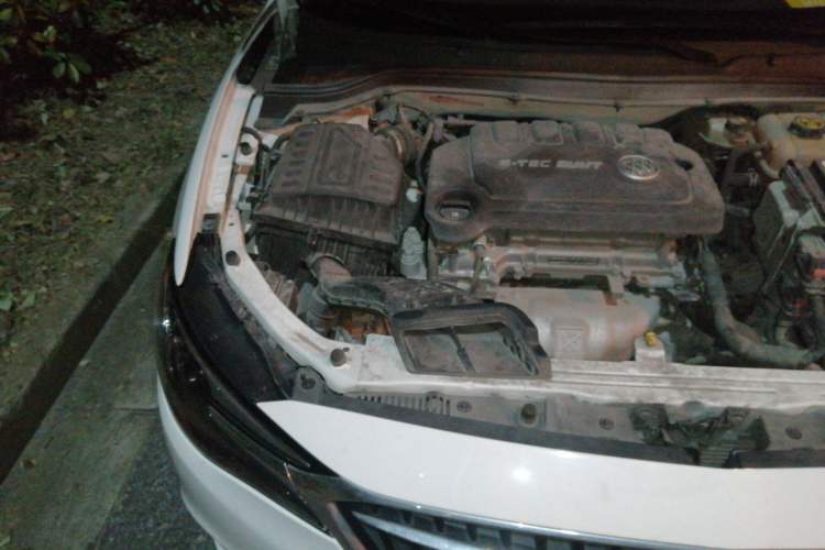 Used Buick GT 2021 Exemplar 1.5L Automatic Elite Version Engine Bay Right