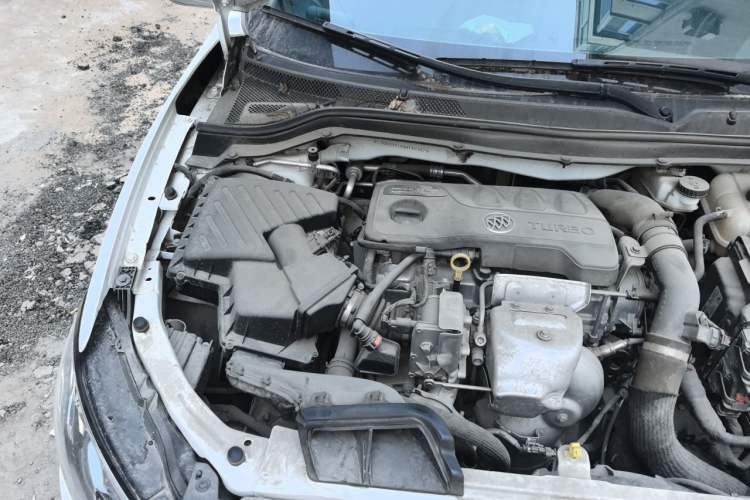 Used Buick GT 2021 Revised Version 1.3T Automatic Mild Hybrid Elite Edition Engine Bay Right