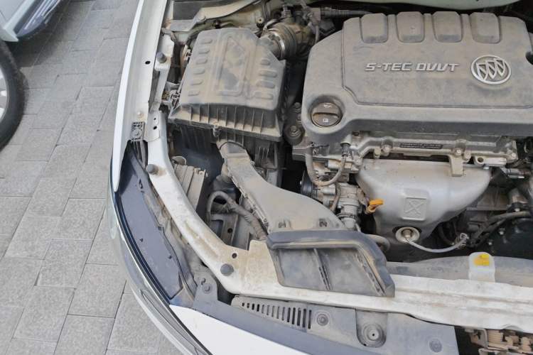 Used Buick GT 2021 Exemplar 1.5L Automatic Elite Version Engine Bay Right