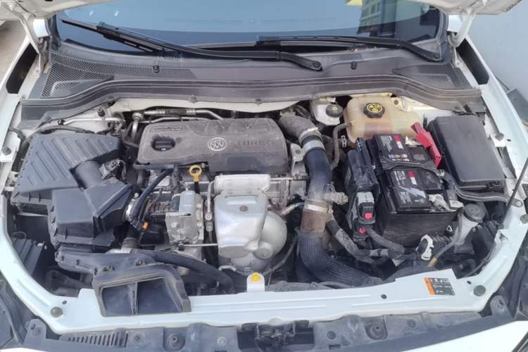 Used Buick GT 2021 1.3T Automatic Mild Hybrid Elite Version Engine Bay