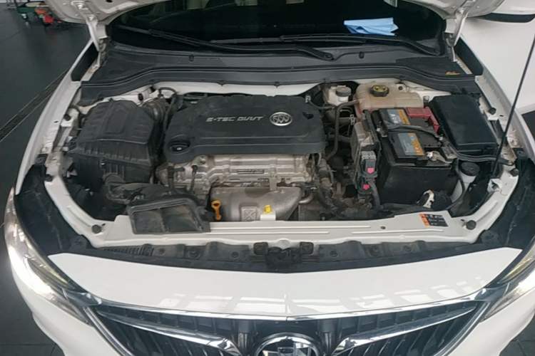Used Buick GT 2021 Exemplar 1.5L Automatic Elite Version Engine Bay