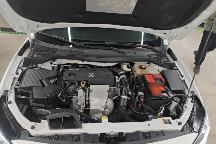 Used Buick GT 2021 1.3T Automatic Mild Hybrid Elite Version Engine Bay