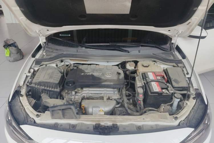 Used Buick GT 2021 Exemplar 1.5L Automatic Elite Version Engine Bay