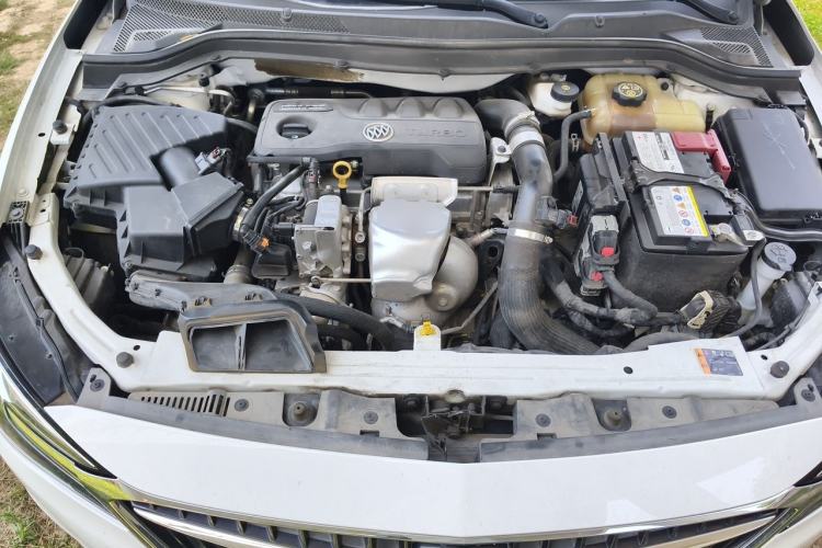 Used Buick GT 2021 1.3T Automatic Mild Hybrid Elite Version Engine Bay