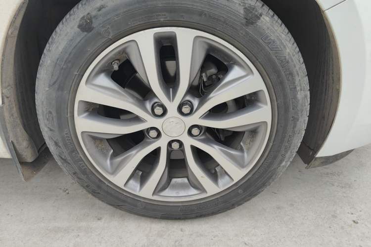 Used Buick GT 2021 Revised Version 1.3T Automatic Mild Hybrid Elite Edition Exterior 1