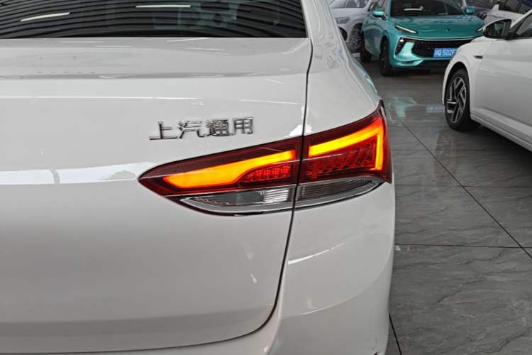 Used Buick GT 2021 1.3T Automatic Mild Hybrid Elite Version Exterior 3