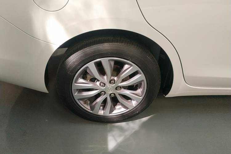 Used Buick GT 2021 Revised Version 1.3T Automatic Mild Hybrid Elite Edition Exterior 3