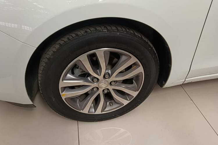 Used Buick GT 2021 Revised Version 1.3T Automatic Mild Hybrid Elite Edition Exterior 4