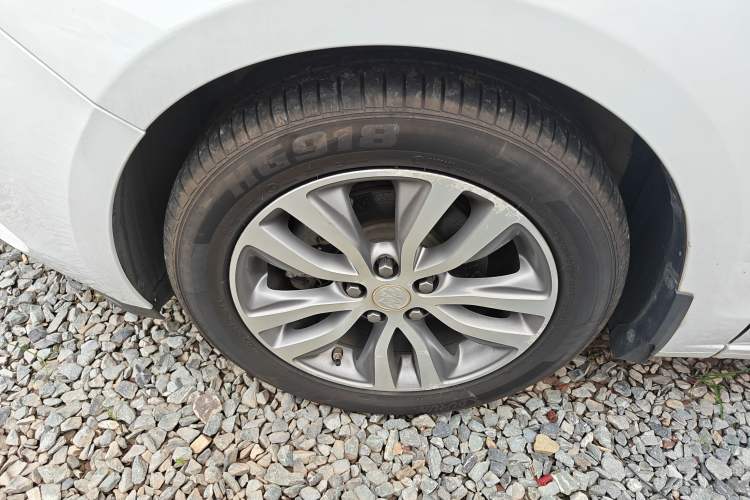 Used Buick GT 2021 1.3T Automatic Mild Hybrid Elite Version Exterior 4