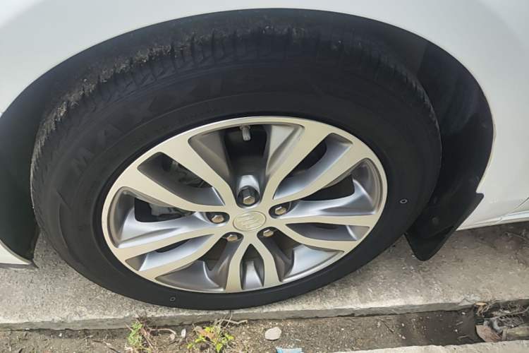 Used Buick GT 2021 1.3T Automatic Mild Hybrid Elite Version Exterior 4