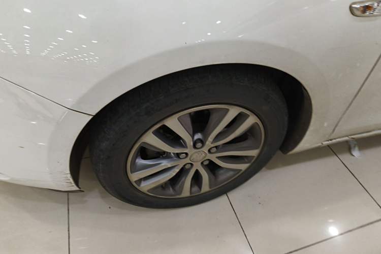 Used Buick GT 2021 1.3T Automatic Mild Hybrid Elite Version Exterior 4