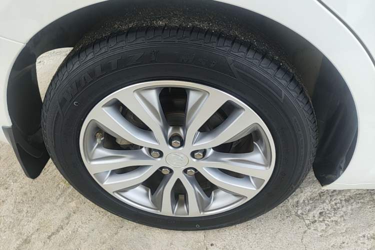 Used Buick GT 2021 1.3T Automatic Mild Hybrid Elite Version Exterior 5
