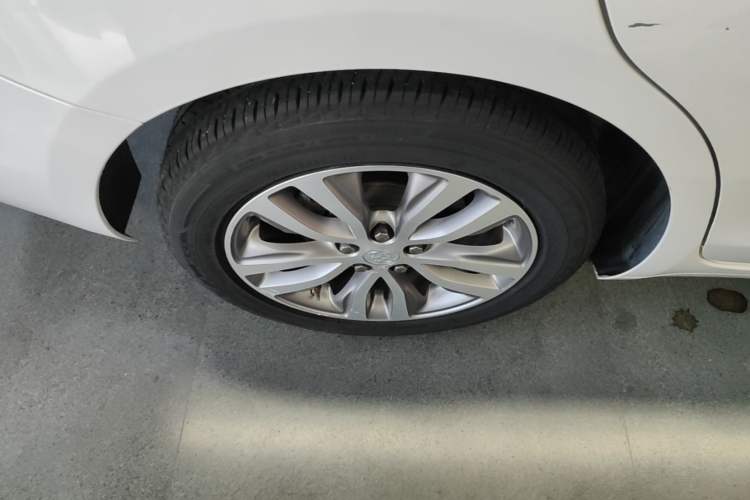 Used Buick GT 2021 Revised Version 1.3T Automatic Mild Hybrid Elite Edition Exterior 5