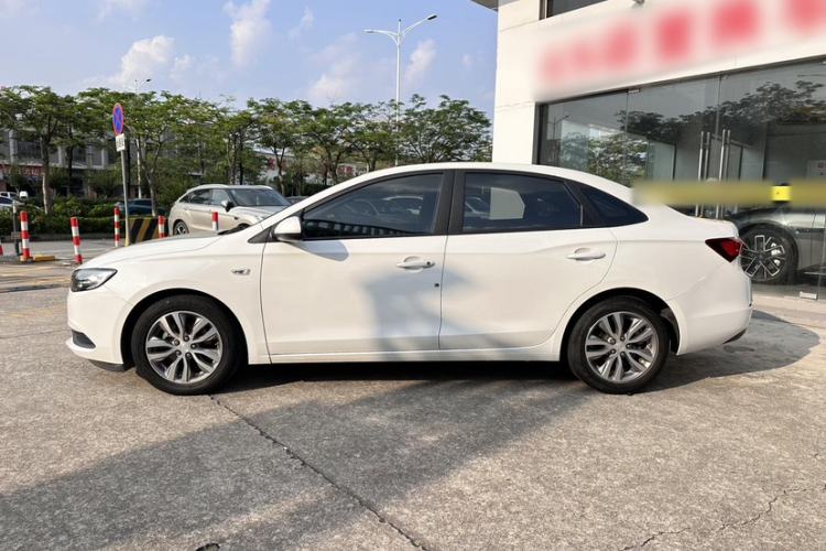 Used Buick GT 2021 Revised Version 1.3T Automatic Mild Hybrid Elite Edition Exterior 7