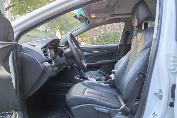 Used Buick GT 2021 Revised Version 1.3T Automatic Mild Hybrid Elite Edition Exterior 8