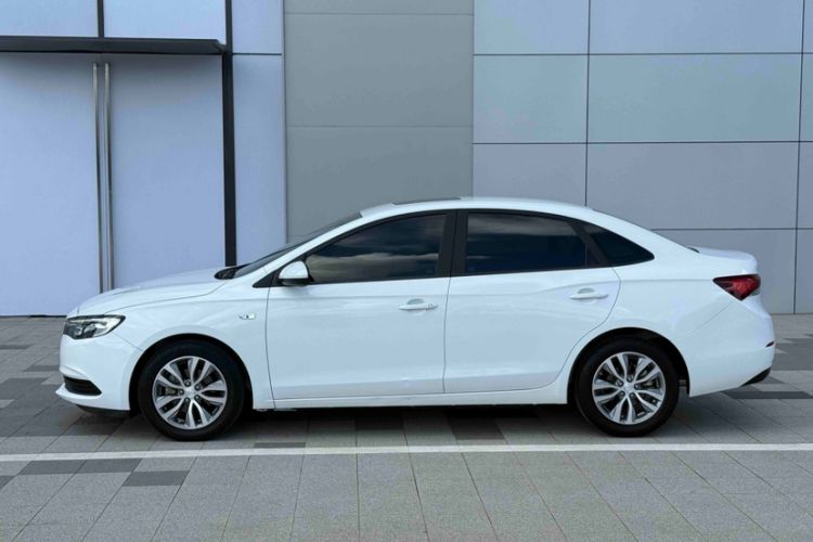Used Buick GT 2021 Revised Version 1.3T Automatic Mild Hybrid Elite Edition Exterior 9