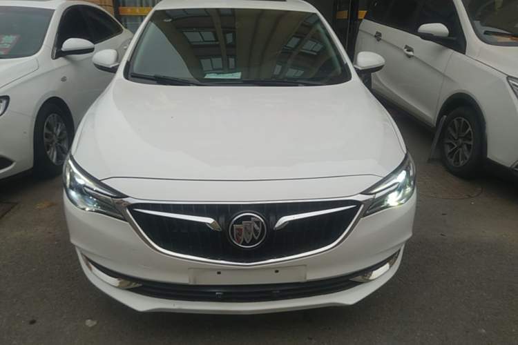 Used Buick GT 2021 1.3T Automatic Mild Hybrid Elite Version Front