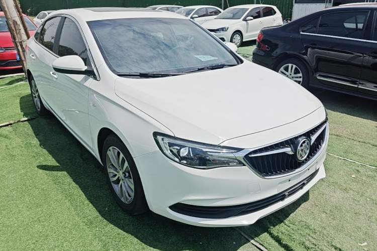 Used Buick GT 2021 1.3T Automatic Mild Hybrid Elite Version Front Right 45 Deg