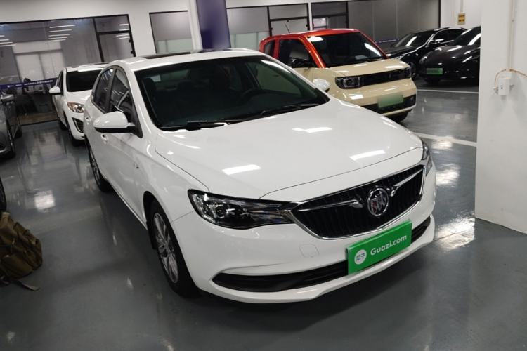 Used Buick GT 2021 Revised Version 1.3T Automatic Mild Hybrid Elite Edition Front Right 45 Deg