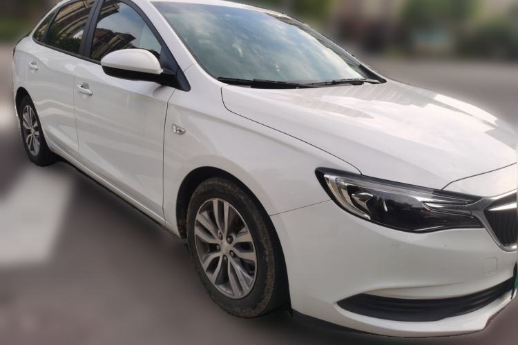 Used Buick GT 2021 1.3T Automatic Mild Hybrid Elite Version Front Right 45 Deg