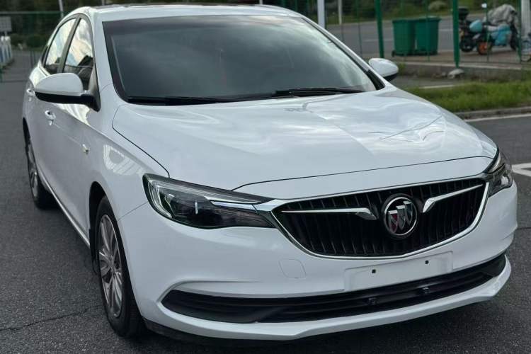 Used Buick GT 2021 1.3T Automatic Mild Hybrid Elite Version Front Right 45 Deg