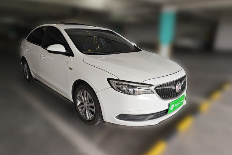 Used Buick GT 2021 1.3T Automatic Mild Hybrid Elite Version Front Right 45 Deg