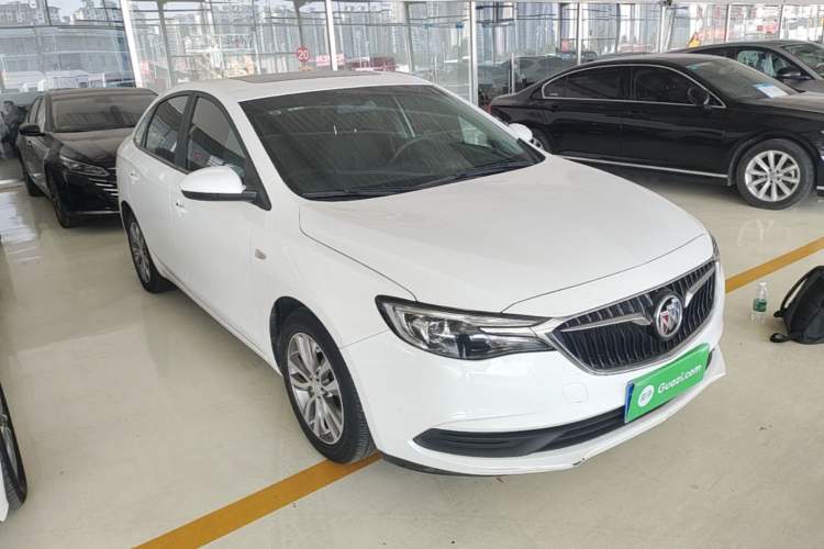 Used Buick GT 2021 Revised Version 1.3T Automatic Mild Hybrid Advanced Edition Front Right 45 Deg