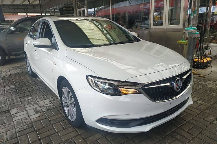 Used Buick GT 2021 Revised Version 1.3T Automatic Mild Hybrid Elite Edition Front Right 45 Deg