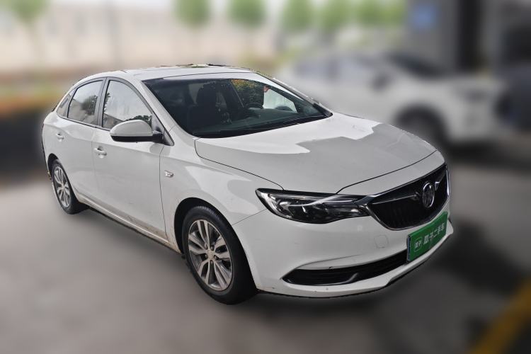 Used Buick GT 2021 1.3T Automatic Mild Hybrid Elite Version Front Right 45 Deg