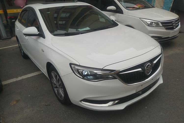 Used Buick GT 2021 1.3T Automatic Mild Hybrid Elite Version Front Right 45 Deg