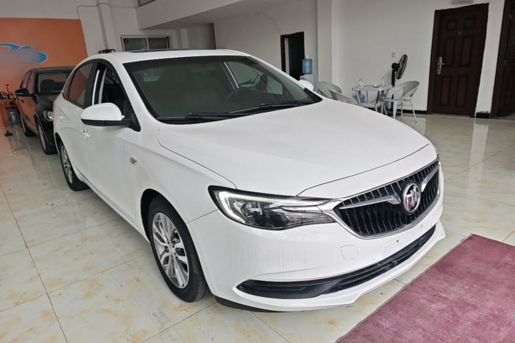 Used Buick GT 2021 1.3T Automatic Mild Hybrid Elite Version Front Right 45 Deg