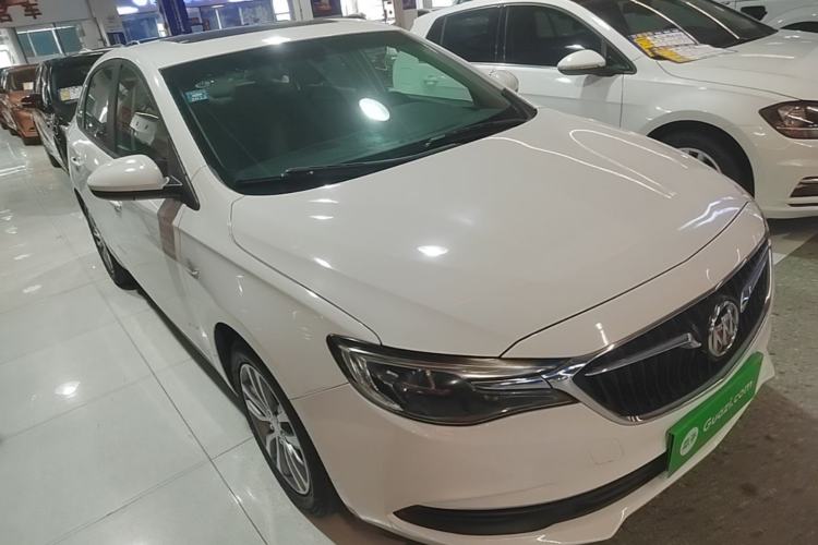 Used Buick GT 2021 1.3T Automatic Mild Hybrid Elite Version Front Right 45 Deg