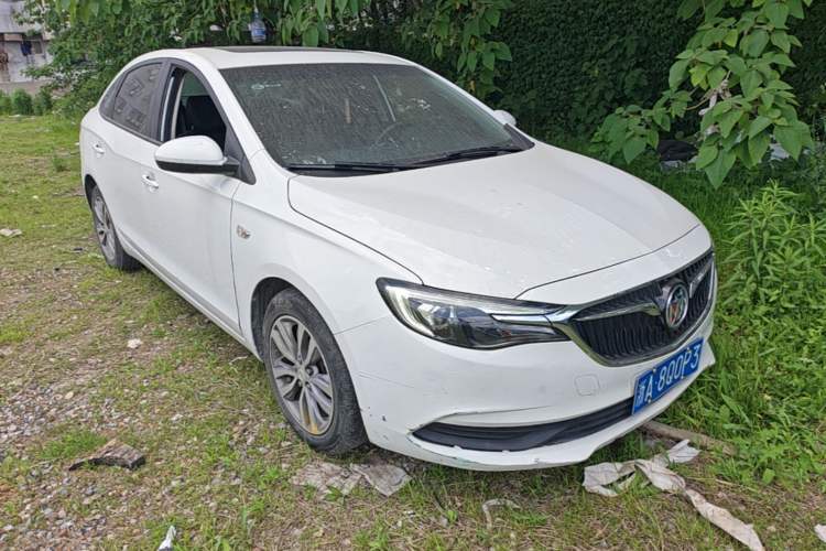 Used Buick GT 2021 Revised Version 1.3T Automatic Mild Hybrid Elite Edition Front Right 45 Deg