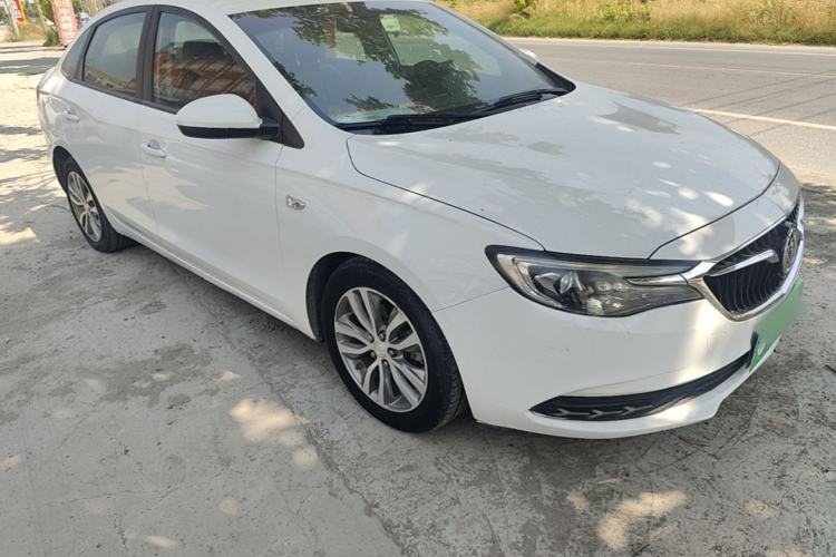 Used Buick GT 2021 1.3T Automatic Mild Hybrid Elite Version Front Right 45 Deg