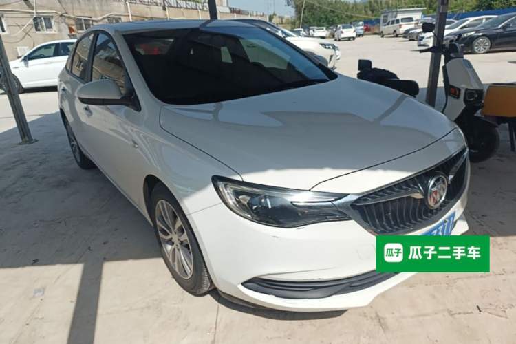 Used Buick GT 2021 1.3T Automatic Mild Hybrid Elite Version Front Right 45 Deg