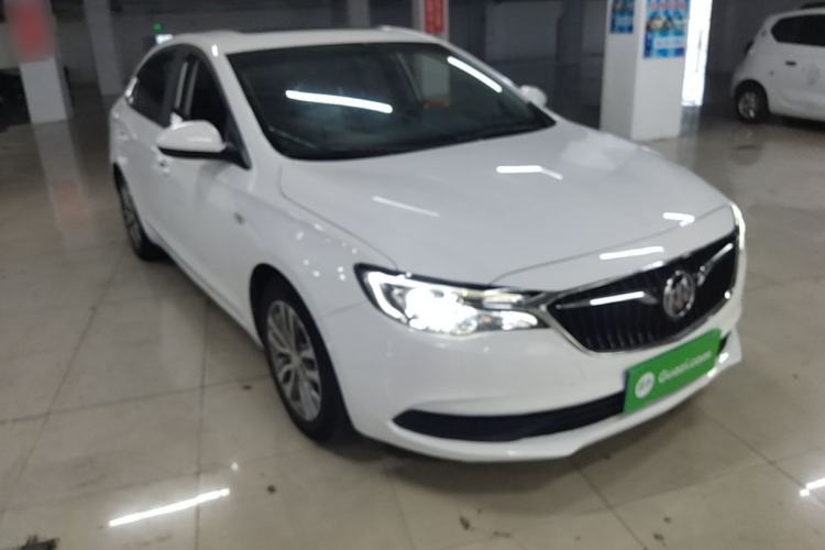 Used Buick GT 2021 1.3T Automatic Mild Hybrid Elite Version Front Right 45 Deg