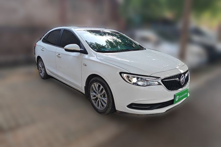 Used Buick GT 2021 1.3T Automatic Mild Hybrid Elite Version Front Right 45 Deg