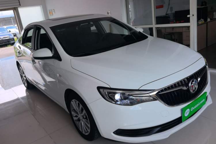 Used Buick GT 2021 1.3T Automatic Mild Hybrid Elite Version Front Right 45 Deg