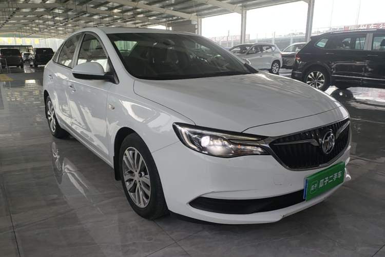 Used Buick GT 2021 1.3T Automatic Mild Hybrid Elite Version Front Right 45 Deg