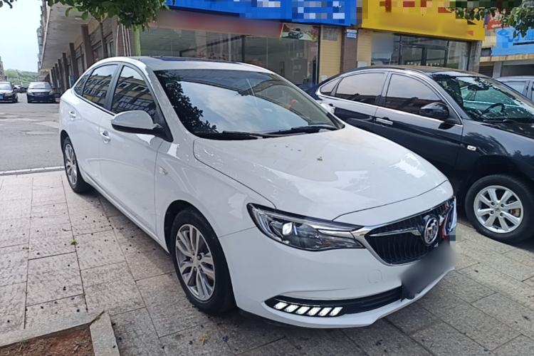 Used Buick GT 2021 1.3T Automatic Mild Hybrid Elite Version Front Right 45 Deg