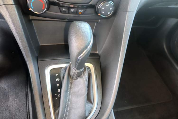 Used Buick GT 2021 Revised Version Flagship 1.5L Automatic Entry-Level Trim Gear Lever