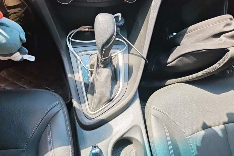 Used Buick GT 2021 Revised Version Flagship 1.5L Automatic Elite Edition Gear Lever