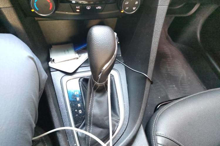 Used Buick GT 2021 Revised Version Flagship 1.5L Automatic Elite Edition Gear Lever