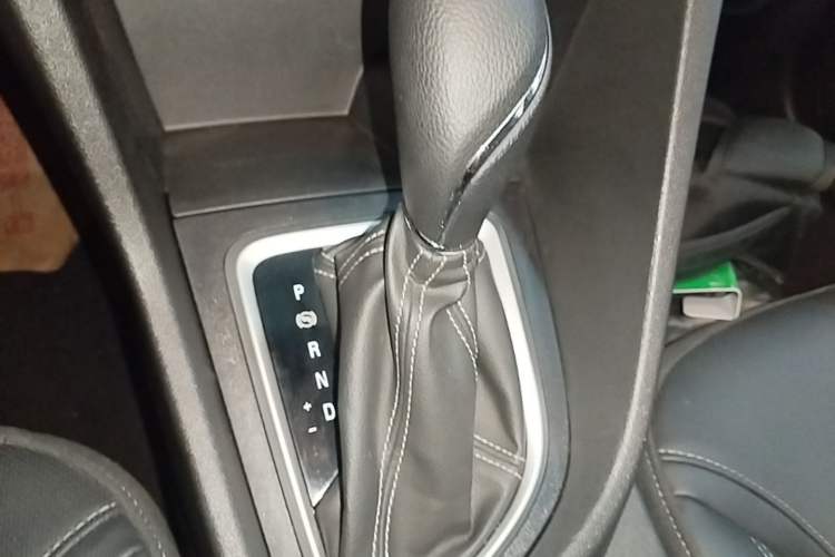 Used Buick GT 2021 Revised Version Flagship 1.5L Automatic Elite Edition Gear Lever